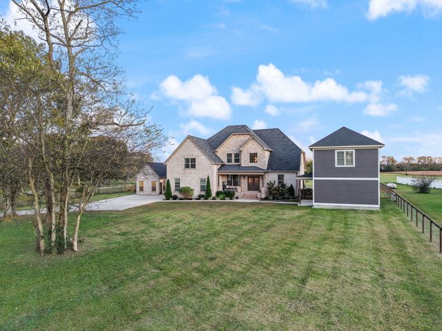 4999 Crescent Ln, Murfreesboro, TN 37128
