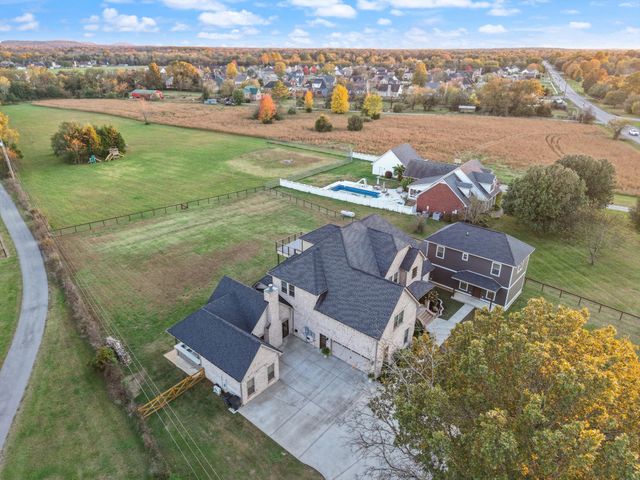 4999 Crescent Ln, Murfreesboro, TN 37128