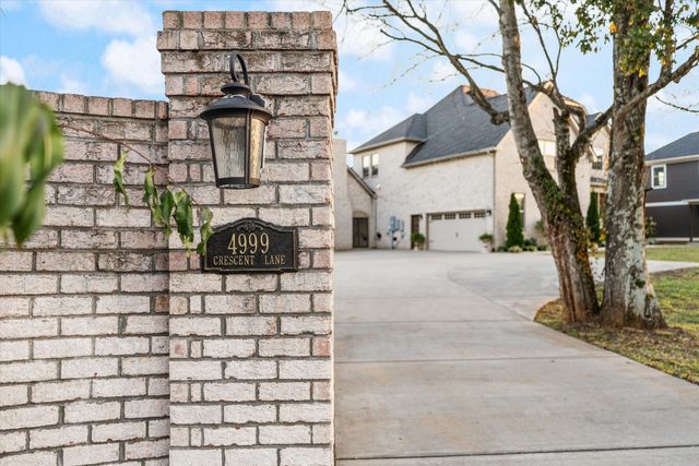 4999 Crescent Ln, Murfreesboro, TN 37128