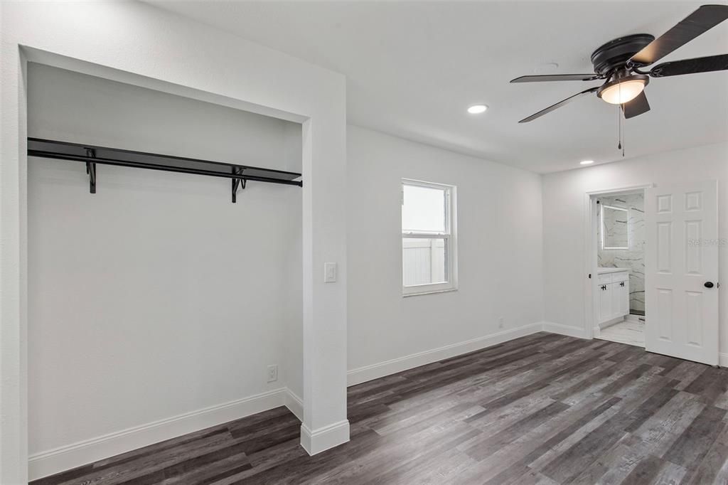 Image 10 of property listing at 2616 E 21ST AVENUE, Tampa, FL 33605