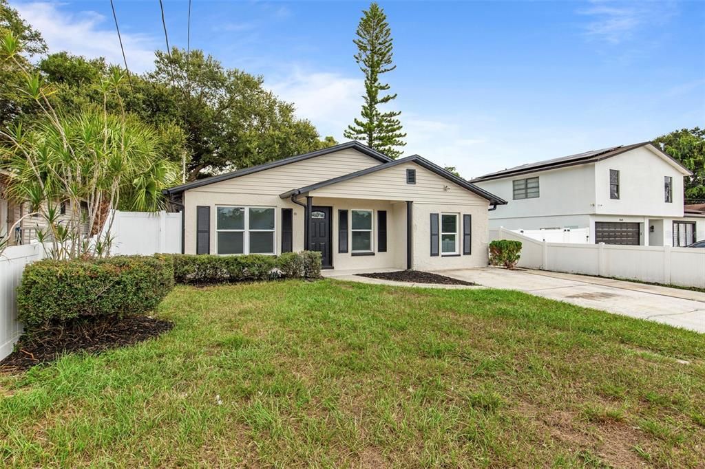 Image 22 of property listing at 2616 E 21ST AVENUE, Tampa, FL 33605