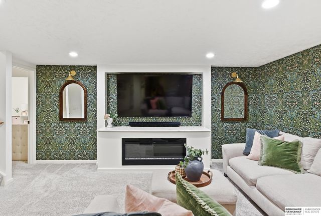 3505 S 95th Street, Omaha, NE 68124