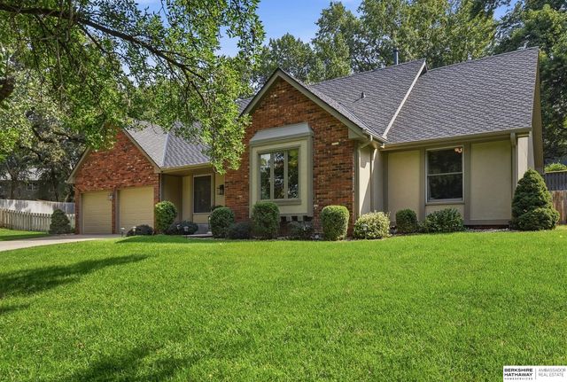 3505 S 95th Street, Omaha, NE 68124