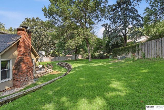 3505 S 95th Street, Omaha, NE 68124