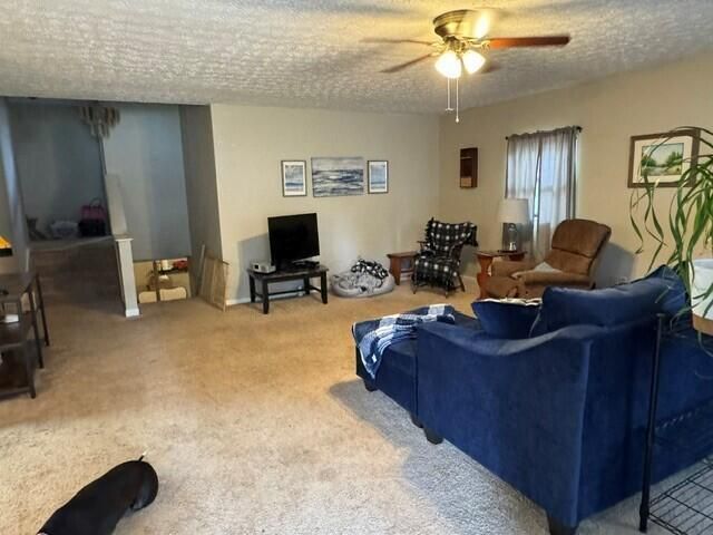130 Elliott Avenue, Buckeye Lake, OH 43008