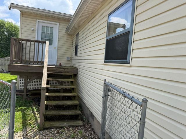 130 Elliott Avenue, Buckeye Lake, OH 43008