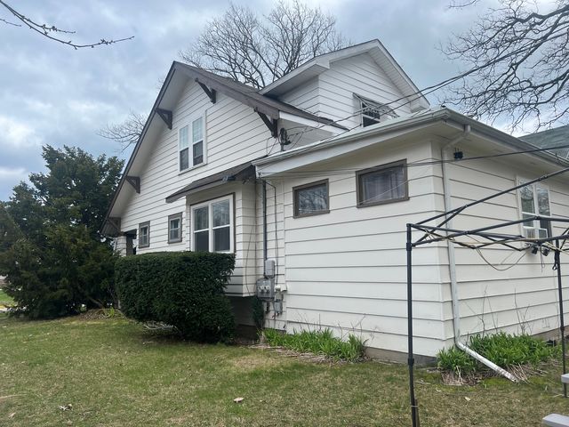 1702 Lincoln Street, North Chicago, IL 60064