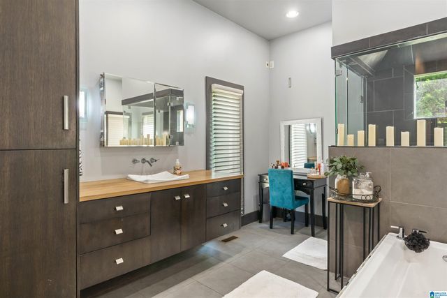 6631 HEMLOCK STREET, Trussville, AL 35173