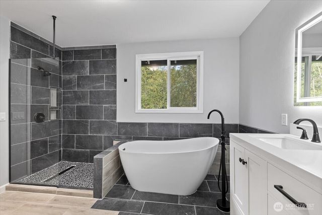 911 123rd Avenue NE, Lake Stevens, WA 98258