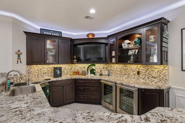 56434 Ken Charles Drive, Shelby Twp, MI 48316