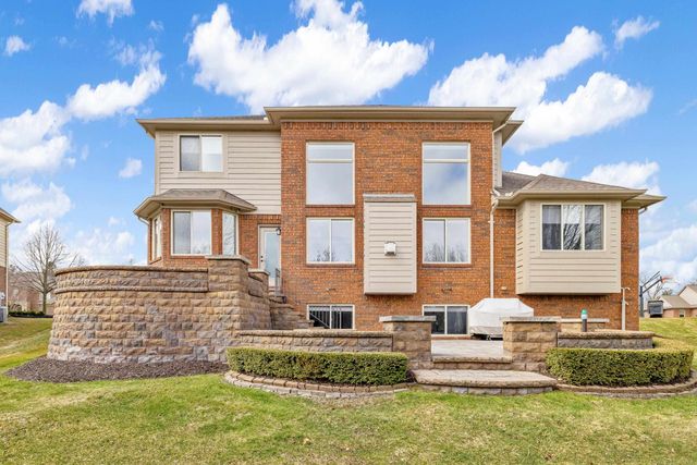 56434 Ken Charles Drive, Shelby Twp, MI 48316