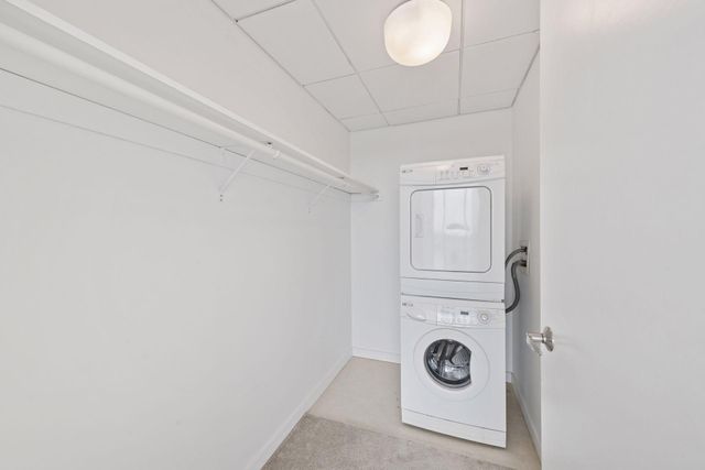 8161 33rd Avenue S 1603, Bloomington, MN 55425