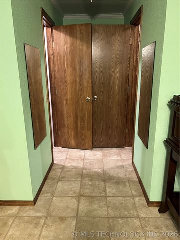 2207 Hospital Road, Healdton, OK 73438