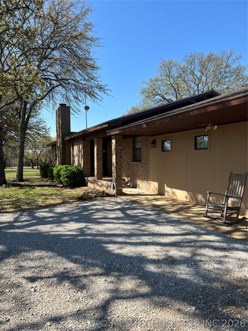 2207 Hospital Road, Healdton, OK 73438