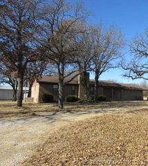 2207 Hospital Road, Healdton, OK 73438