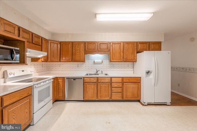 7400 WASHINGTON DR, King George, VA 22485