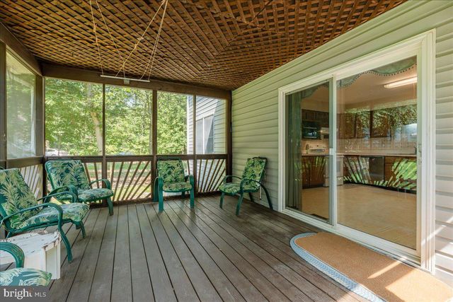 7400 WASHINGTON DR, King George, VA 22485