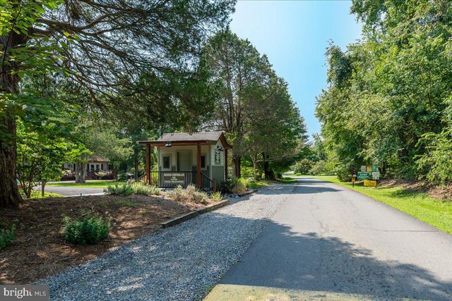 7400 WASHINGTON DR, King George, VA 22485