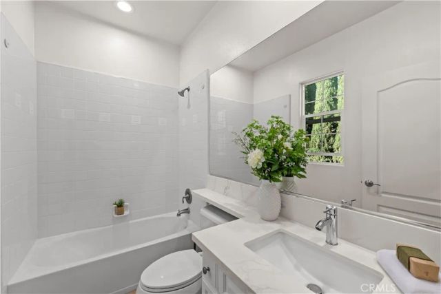 2 Conifer, Irvine, CA 92620