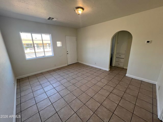 1626 W MCDOWELL Road 1, Phoenix, AZ 85007