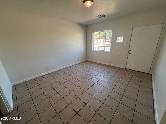 1626 W MCDOWELL Road 1, Phoenix, AZ 85007