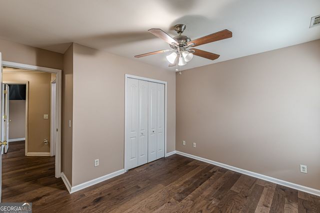 5342 Lakerock Drive SW, South Fulton, GA 30331
