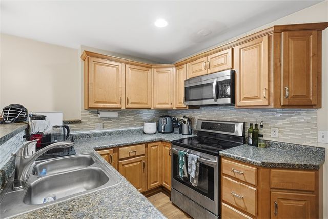 1202 Sarah St, South Side, PA 15203