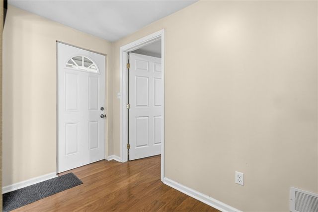 1202 Sarah St, South Side, PA 15203