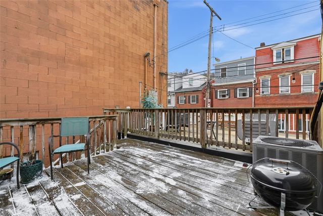 1202 Sarah St, South Side, PA 15203