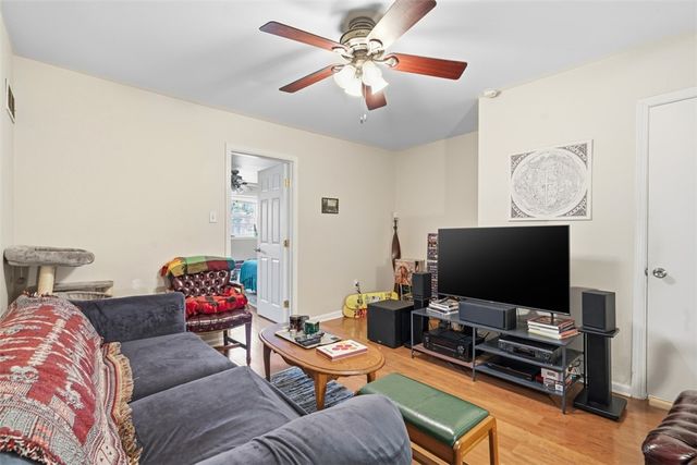 1202 Sarah St, South Side, PA 15203