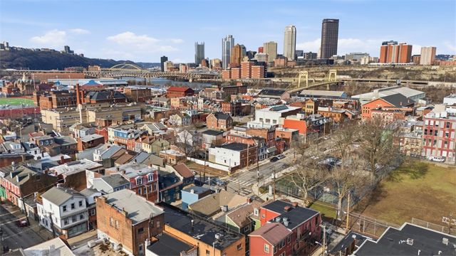 1202 Sarah St, South Side, PA 15203