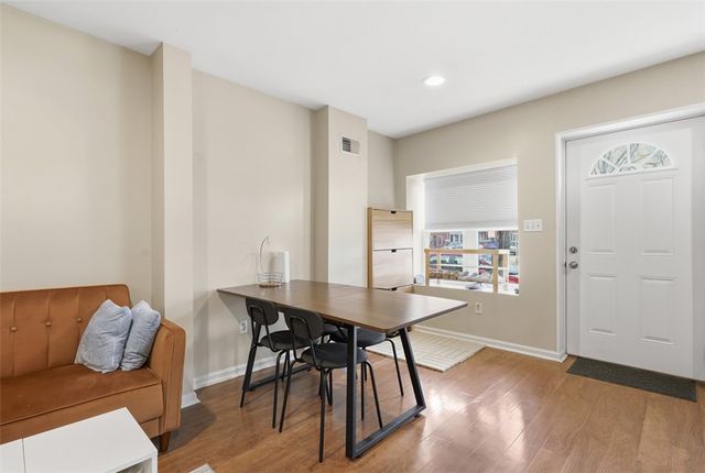 1202 Sarah St, South Side, PA 15203