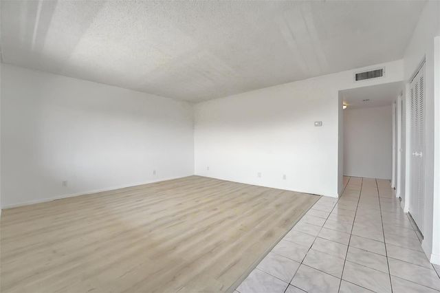 6289 Lear Drive 403, Lake Worth, FL 33462