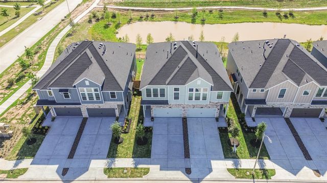 5562 Amber Brook Lane, Fulshear, TX 77441