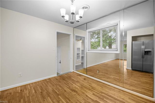 129 Saint Stephens DR, Newport News, VA 23602