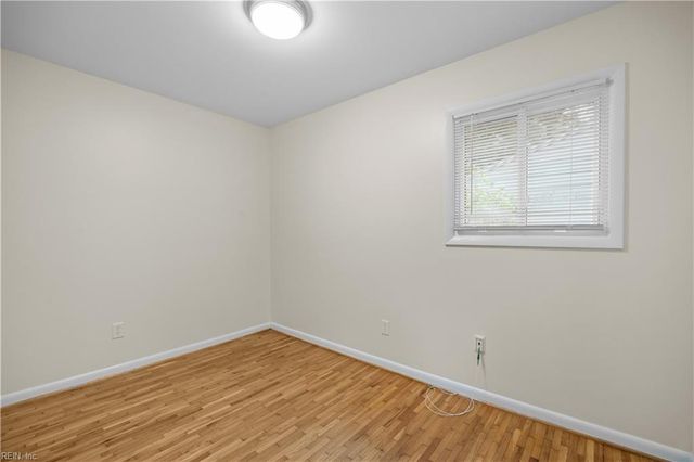 129 Saint Stephens DR, Newport News, VA 23602