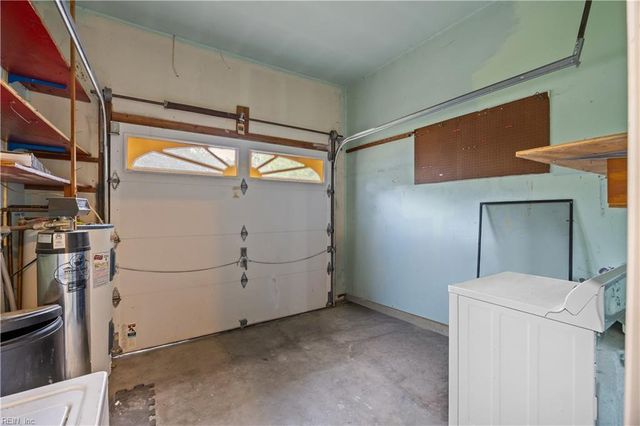 129 Saint Stephens DR, Newport News, VA 23602