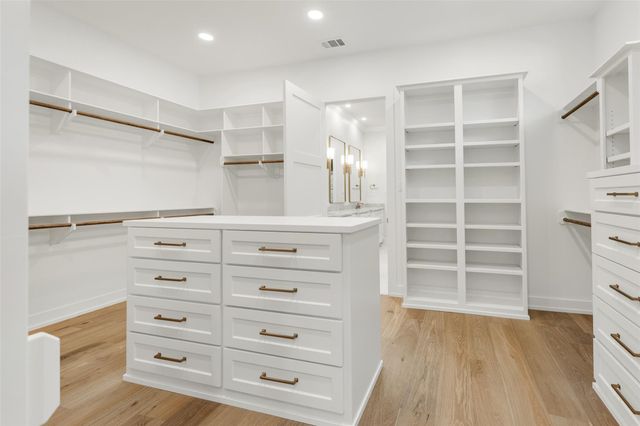 2043 Pebble Bend Drive, College Station, TX 77845