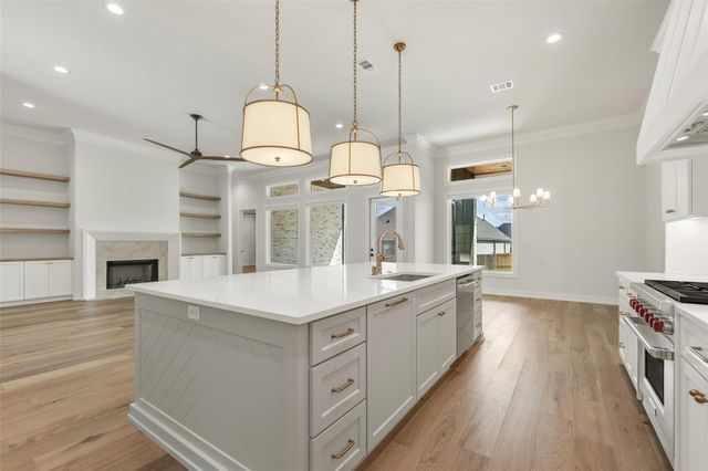 2043 Pebble Bend Drive, College Station, TX 77845