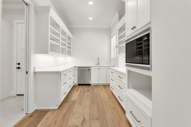 2043 Pebble Bend Drive, College Station, TX 77845