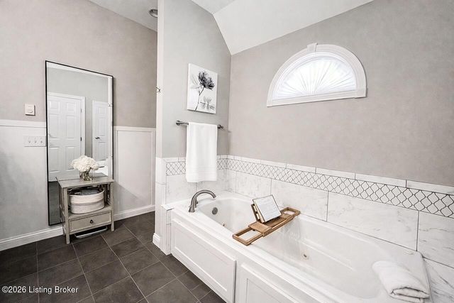 509 Maple Crest Way, Elizabethtown, KY 42701