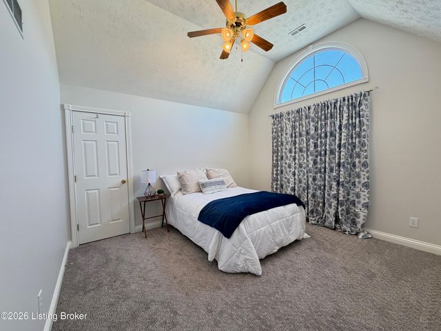 509 Maple Crest Way, Elizabethtown, KY 42701