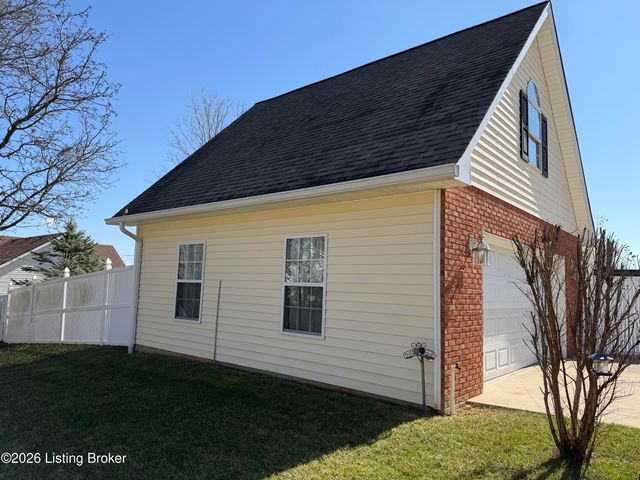 509 Maple Crest Way, Elizabethtown, KY 42701