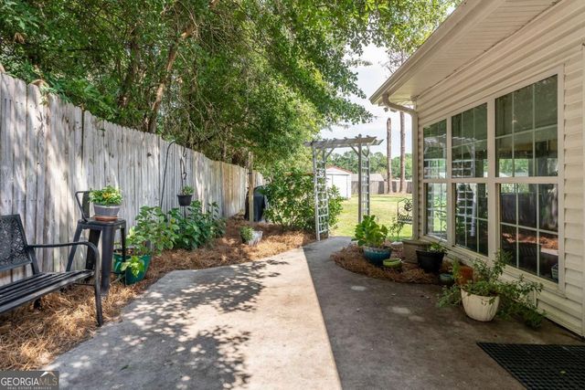 1238 Red Keen Road, Waycross, GA 31503