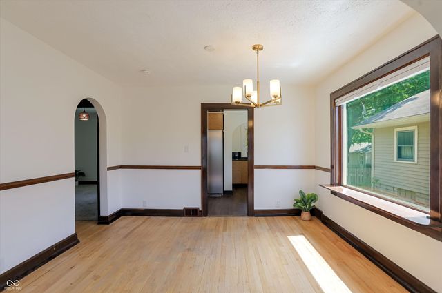 79 N 14th Avenue, Beech Grove, IN 46107