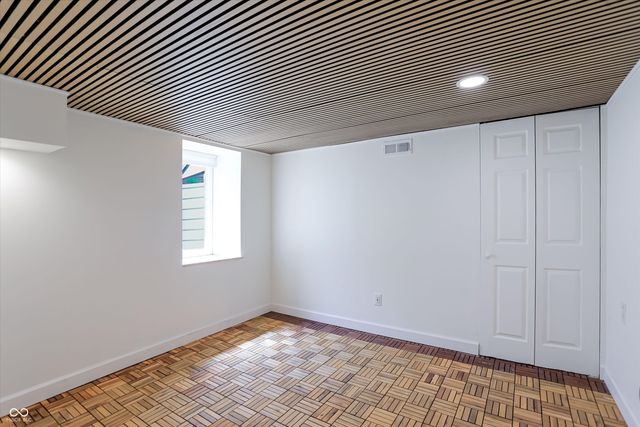 79 N 14th Avenue, Beech Grove, IN 46107