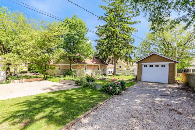 79 N 14th Avenue, Beech Grove, IN 46107
