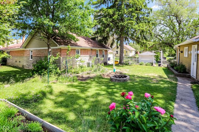 79 N 14th Avenue, Beech Grove, IN 46107
