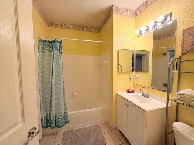 8815 DUNES COURT 305, Kissimmee, FL 34747