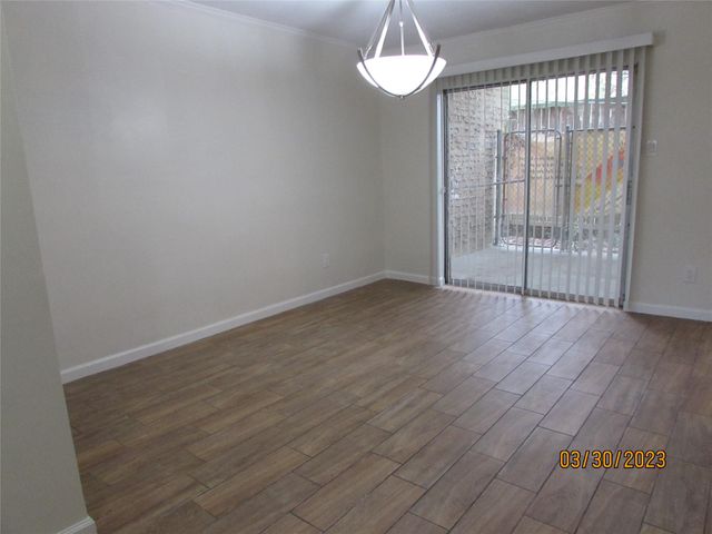 6308 1st Street, Bellaire, TX 77401